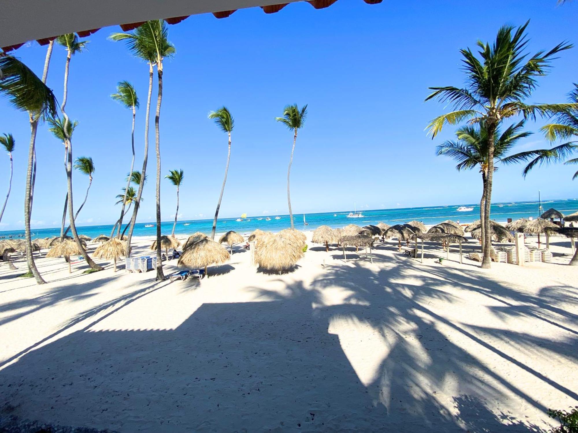 Caraibico Deluxe Beach Club & Spa Hotell Punta Cana Exteriör bild